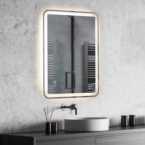 EROMMY Badspiegel mit Beleuchtung 50x70CM mit Steckdose,Entfoggen,Dimmb ar,3 Farbtemperaturen Badezimmerspiegel,Led Spiegel mit Touch-Schalter und Speicherfunktion